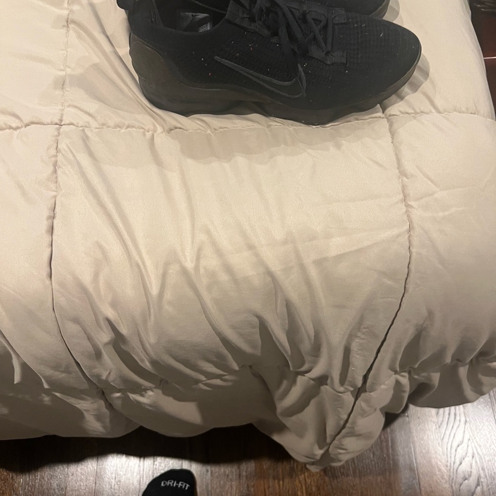 Almost perfect condition sneakers worn twice